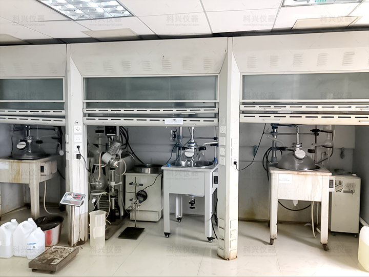 上?？婆d儀器與某公司合作